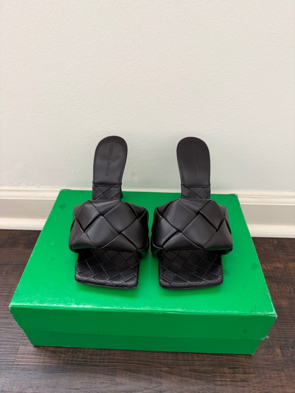 Bottega Veneta Black Intrecciato Square-Toe Heeled Mules